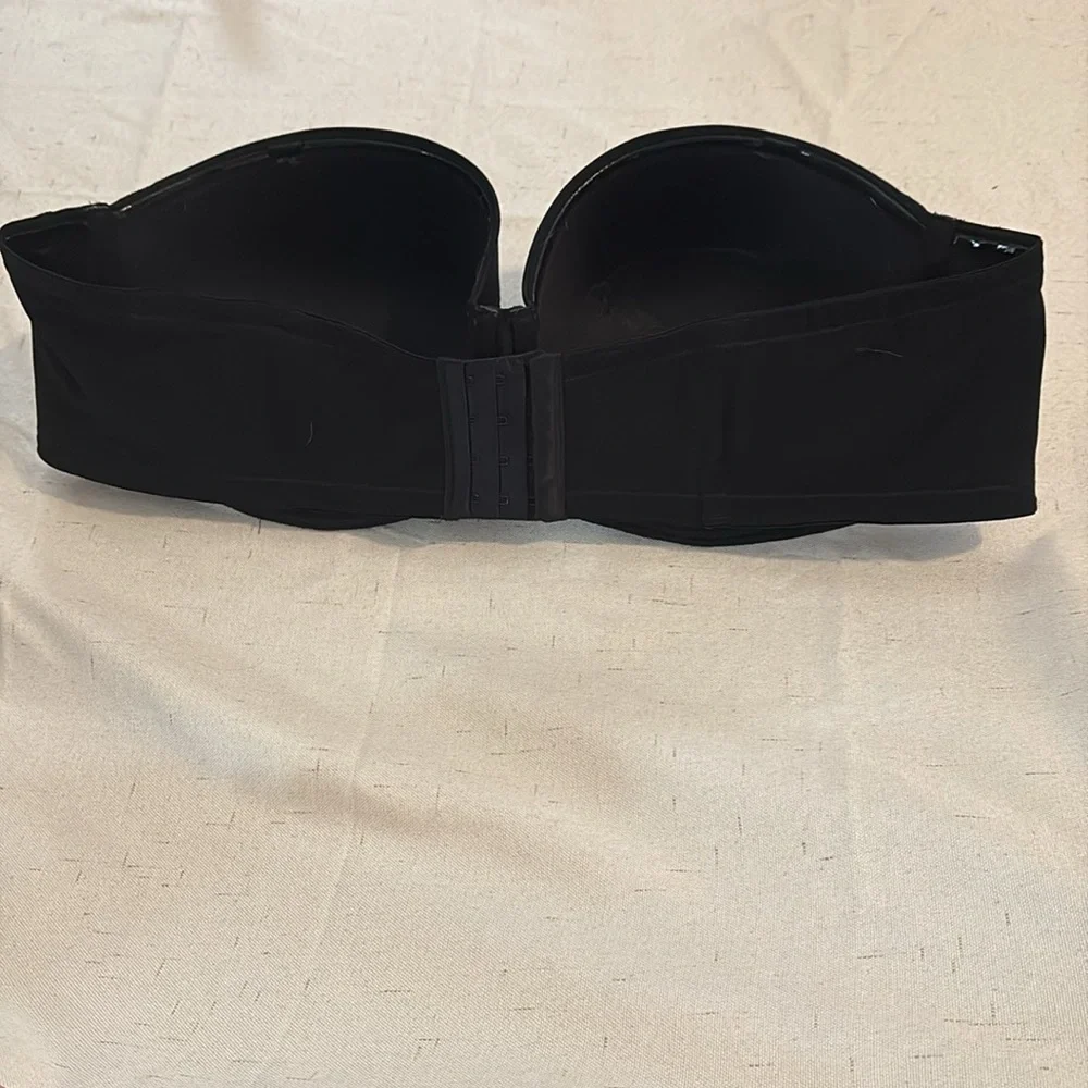 Strapless Push Up Bra - Picture 2 of 4